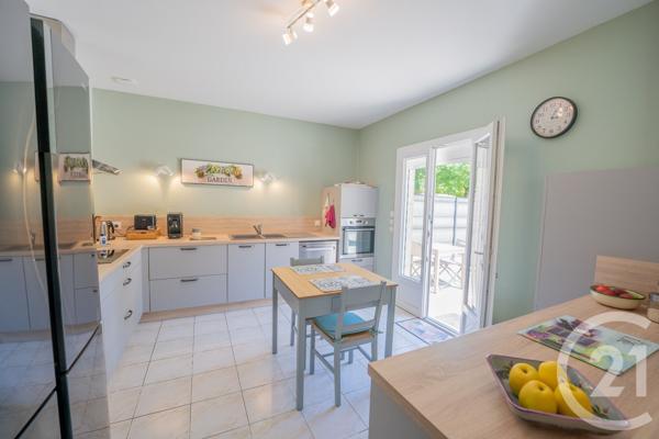 Maison à vendre  6 pièces - 113 m2 MEDIS - 17