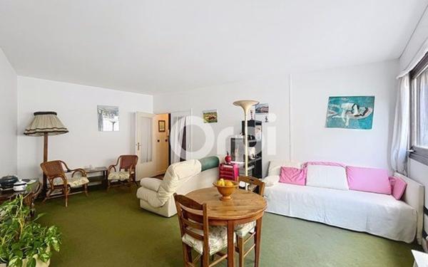 Appartement à vendre    2 pièces • 46,25 m2 Paris 15