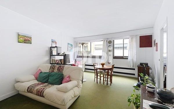 Appartement à vendre    2 pièces • 46,25 m2 Paris 15