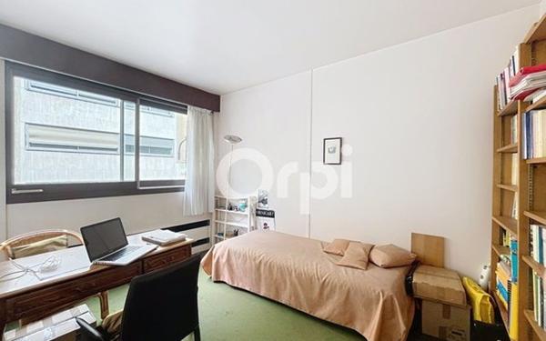 Appartement à vendre    2 pièces • 46,25 m2 Paris 15