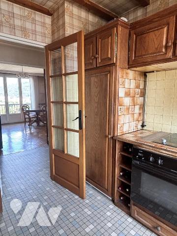 Grenoble appartement de 3P+C, en étage, ascenseur, balcon et garage individuel, cave