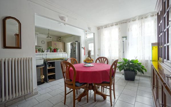 Maison à vendre    6 pièces •  Bernay