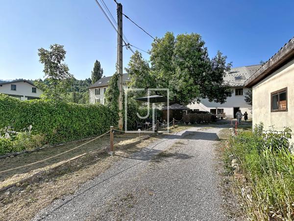 Appartement T3/4 de 77,80 m² avec jardin privatif, garage et dépendances à deux pas du centre de Barcelonnette Détails des diagnostics énergétiques