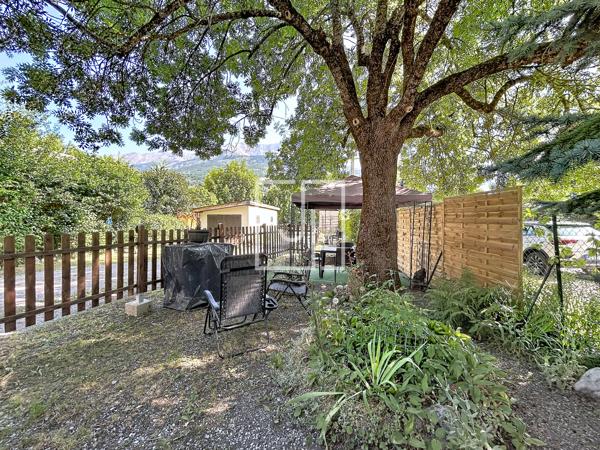 Appartement T3/4 de 77,80 m² avec jardin privatif, garage et dépendances à deux pas du centre de Barcelonnette Détails des diagnostics énergétiques