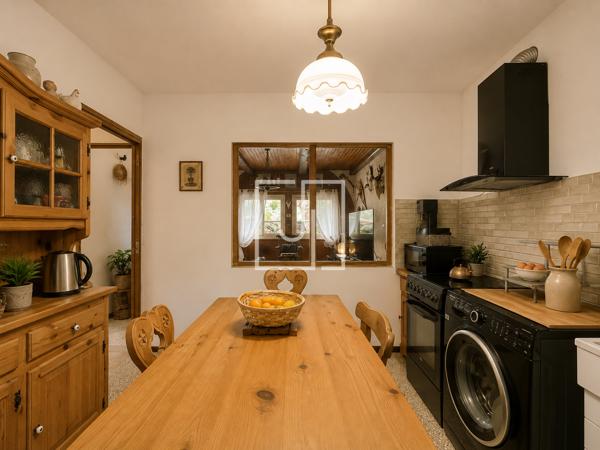 Appartement T3/4 de 77,80 m² avec jardin privatif, garage et dépendances à deux pas du centre de Barcelonnette Détails des diagnostics énergétiques
