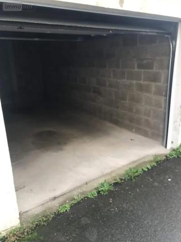 Location - Garage et parking Rennes 35000 1 pièce 10 m 2