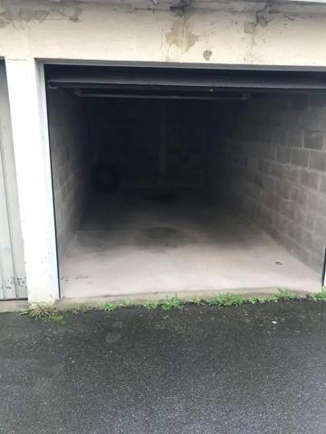 Location - Garage et parking Rennes 35000 1 pièce 10 m 2
