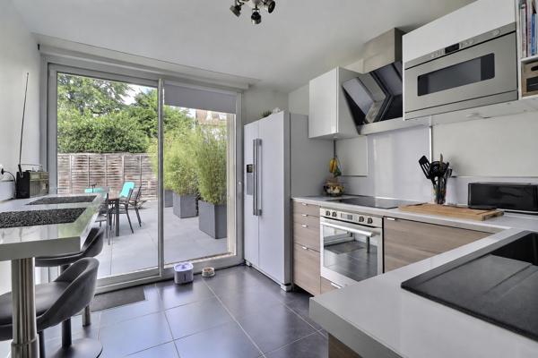 Maison Saint Denis 7 pièce(s) 120 m2