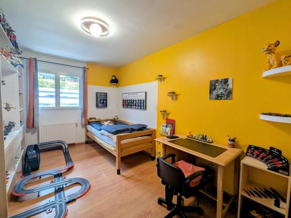 BELLE MAISON AU CALME AVEC VUE DEGAGEE