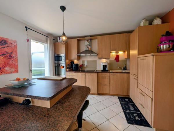 BELLE MAISON AU CALME AVEC VUE DEGAGEE