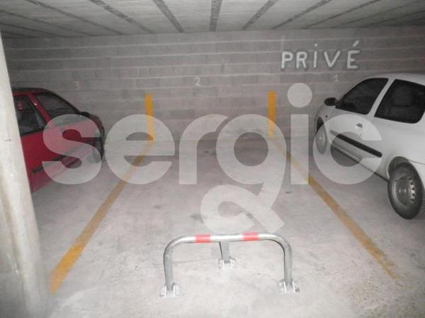 Location Parking 12 51100 Reims 26 0637 01 0032