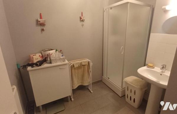 QUARTIER SUD, Paul Claudel : Bel appartement type 2 de 57 m² en rez de jardin av PARKING