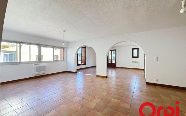 Appartement à louer    4 pièces • 137 m2 Pia