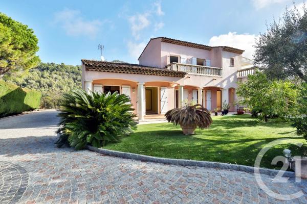 Maison à vendre  6 pièces - 197,57 m 2   NICE  - 06