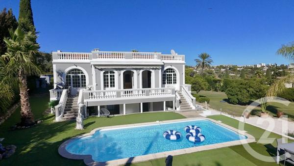 Maison à vendre  6 pièces - 197,57 m 2   NICE  - 06