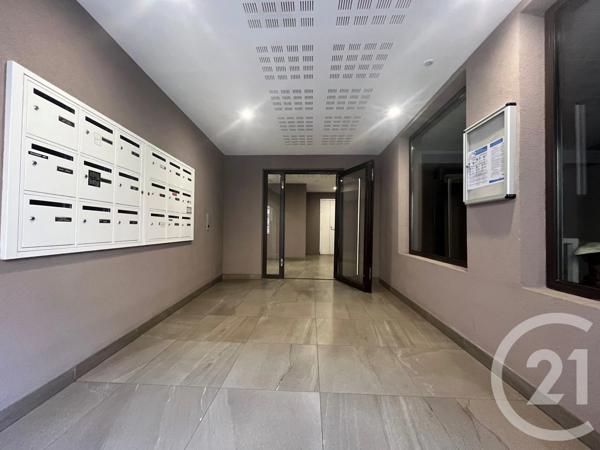 Appartement F2 à vendre  2 pièces - 40,69 m 2   NICE  - 06