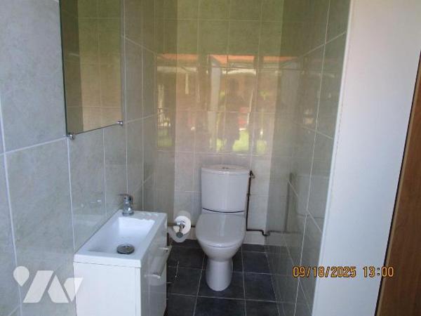 Maison d'habitation de plain-pied, sur vide sanitaire,  en excellent état d'entretien, construi...