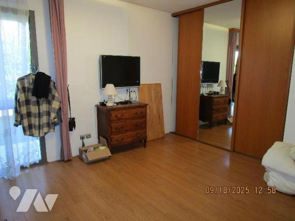 Maison d'habitation de plain-pied, sur vide sanitaire,  en excellent état d'entretien, construi...