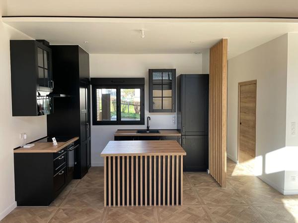 Maison - Villa  - Secteur Coteau Malassis