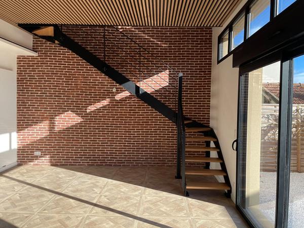 Maison - Villa  - Secteur Coteau Malassis