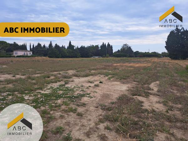 Orange (84100) Terrain constructible de 1097 m2 sur ORANGE