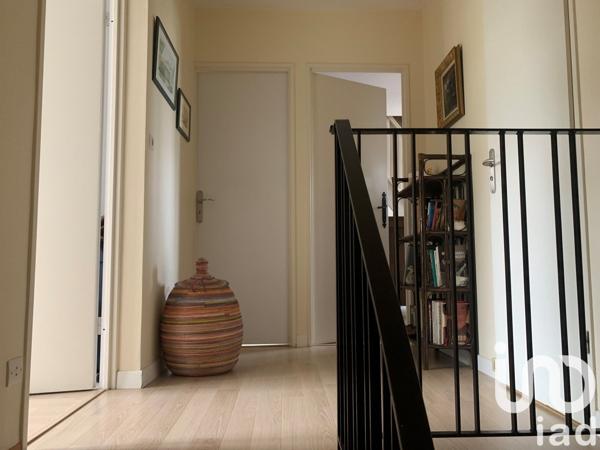 Maison 6 pièces de 130 m² à Saint-Étienne-de-Montluc (44360)