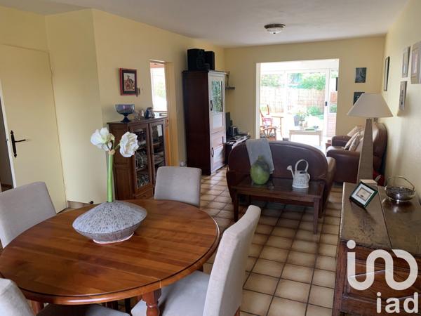 Maison 6 pièces de 130 m² à Saint-Étienne-de-Montluc (44360)