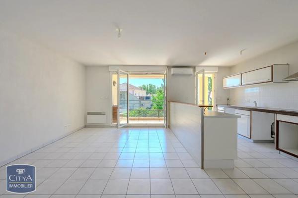 Appartement à vendre 3 pièces 64m² Carpentras (84200)