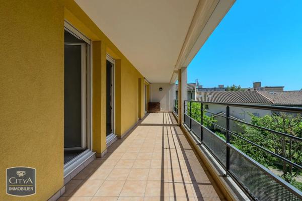 Appartement à vendre 3 pièces 64m² Carpentras (84200)