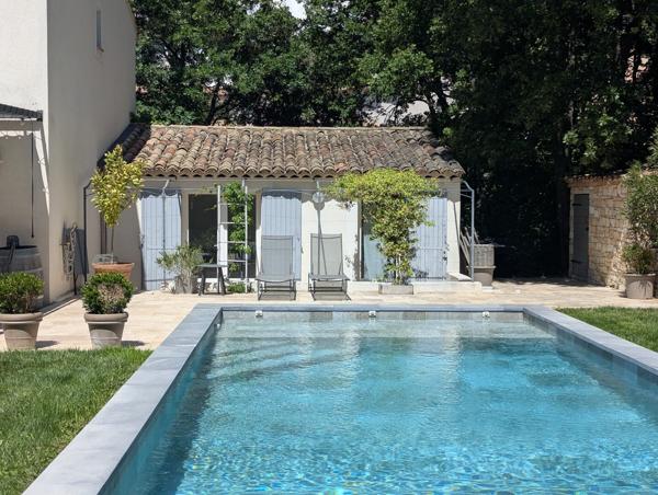 Villa contemporaine avec T2 indépendant, piscine et jardin paysager