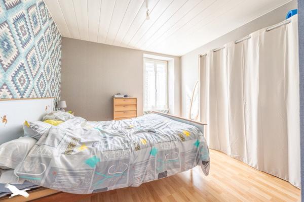 Immeuble à vendre 250 000 € Surgères 160 m² DPE C