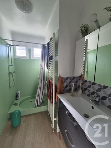 Maison à vendre  4 pièces - 67 m2 LACHAPELLE AUZAC - 46