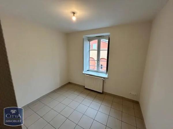 Appartement à louer 4 pièces 73.82m²