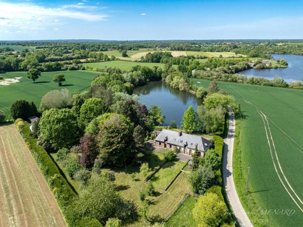 Maison à Rennes, 35000 - 7 pièces 245m²