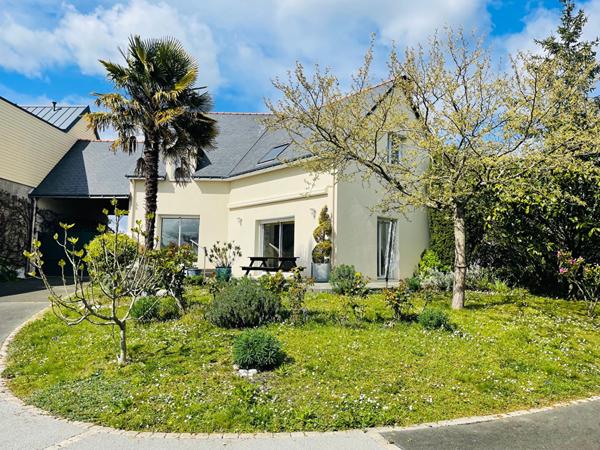 BOUCHEMAINE BOURG MAISON 5 CHAMBRES,  
Bouchemaine 49080