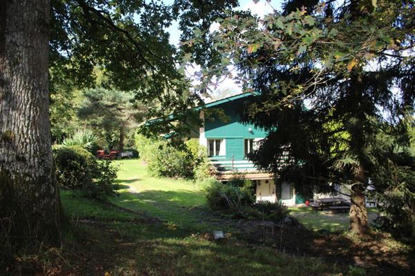 Maison avec 2 étangs de pêches  et de reproduction (aux normes) dans une propriété  fermée, idéale gîte