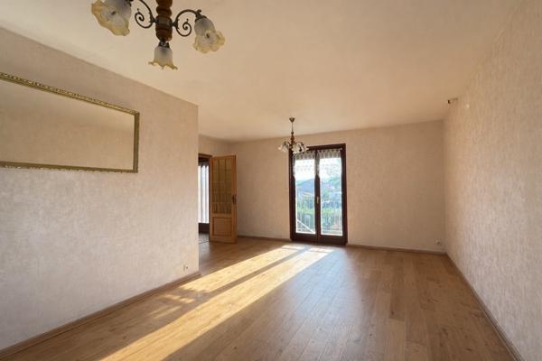 Bonson (42160) Maison 160 m² centre Bonson – Ascenseur – Terrain 1 183 m²