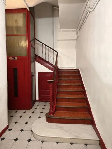 13001 - T4 - 133 m2 - BOURGEOIS - 314 910 euro