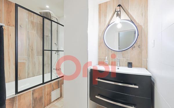 Appartement à vendre    4 pièces • 119,26 m2 Paris 20