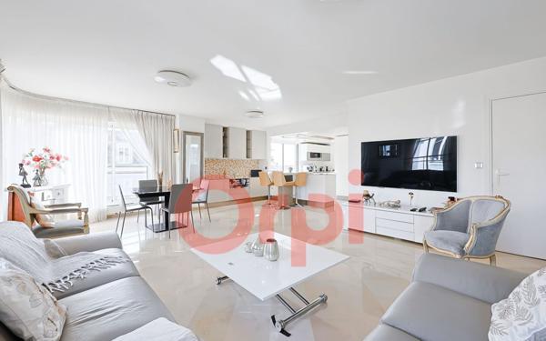 Appartement à vendre    4 pièces • 119,26 m2 Paris 20