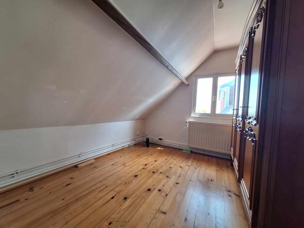 Ensemble immobilier de 2 appartements à Rue