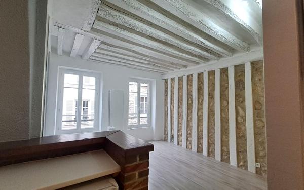 Appartement à louer    1 pièce • 23,70 m2 Fontainebleau