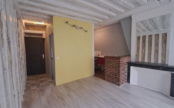 Appartement à louer    1 pièce • 23,70 m2 Fontainebleau