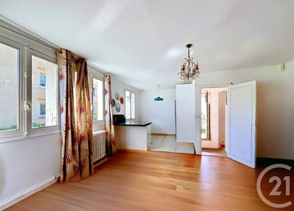 Maison à vendre  4 pièces - 75 m 2   VERSAILLES  - 78