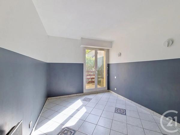 Appartement F2 à vendre  2 pièces - 50,02 m 2   RUNGIS  - 94