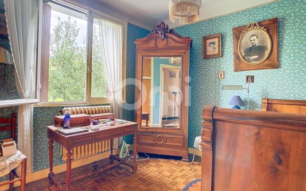 Maison à vendre    7 pièces •  Razac-sur-l'Isle