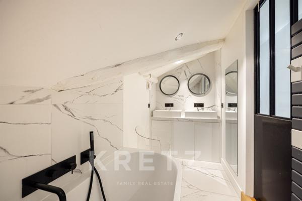 LYON 6 — ÉTAGE ÉLEVÉ — 175 M² — VUE DÉGAGÉE — BALCON