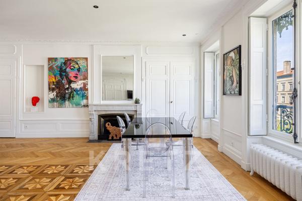 LYON 6 — ÉTAGE ÉLEVÉ — 175 M² — VUE DÉGAGÉE — BALCON