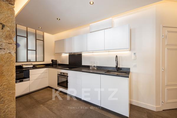 LYON 6 — ÉTAGE ÉLEVÉ — 175 M² — VUE DÉGAGÉE — BALCON