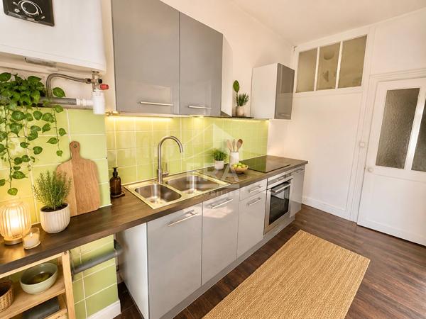 Appartement de caractère T4 de 67 m² avec cave. Parquet, moulures et cheminées